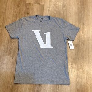 NWT Vuori shirt- Size S